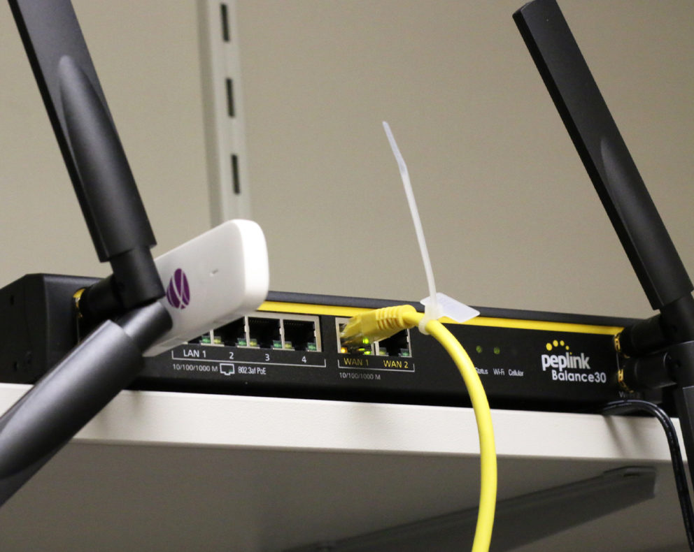 400Mbps Dual-WAN Router with LTE-A Balance 30 PRO #16