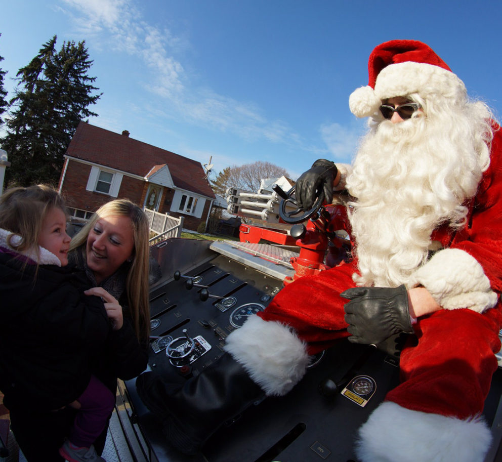 Munhall Bureau Of Fire and Santa Run #4