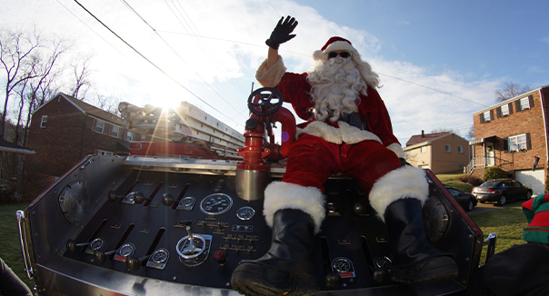 Munhall Bureau Of Fire and Santa Run